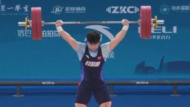中超赛场争议判罚：VAR引发讨论,